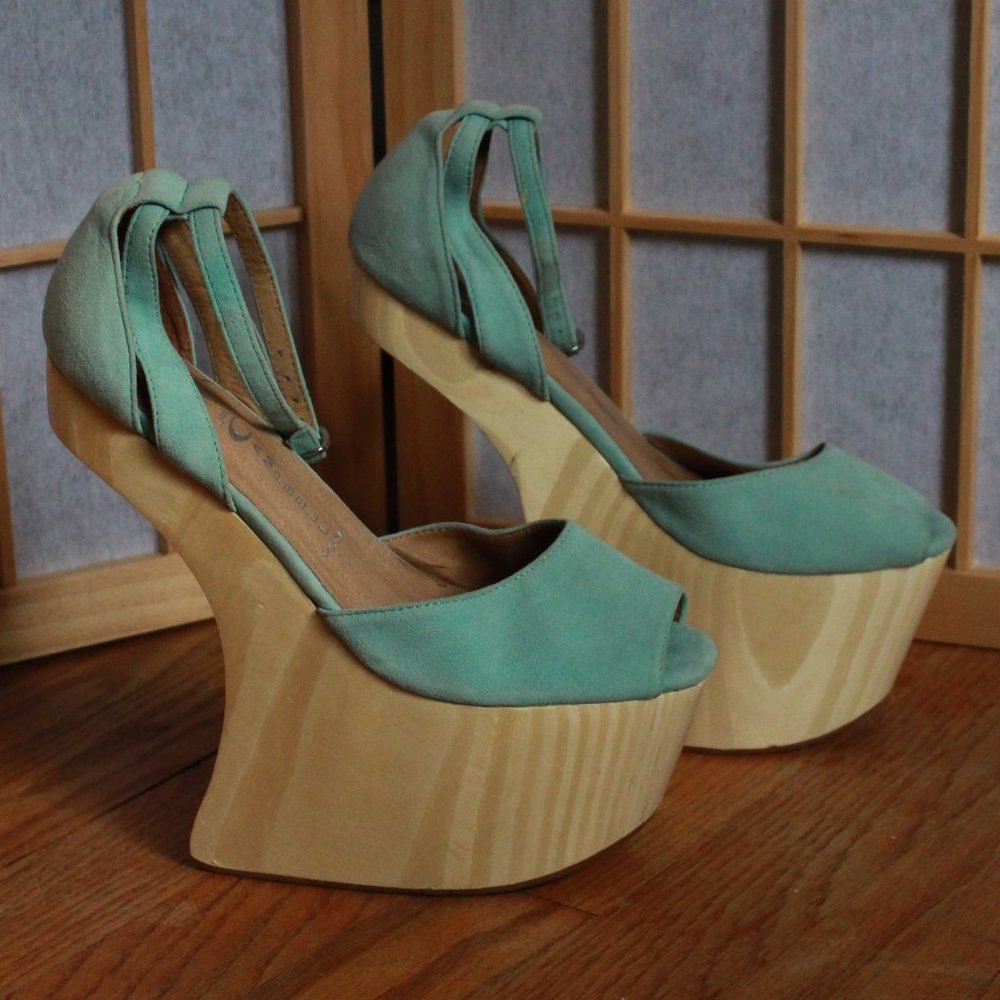 Jeffrey Campbell No Heel Wooden Platform Shoes Gem